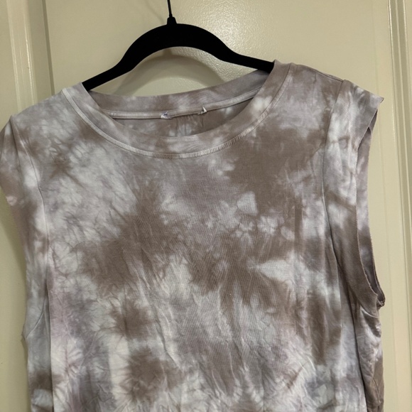 JOYLAB Boxy Cropped Muscle Tank - Picture 3 of 4